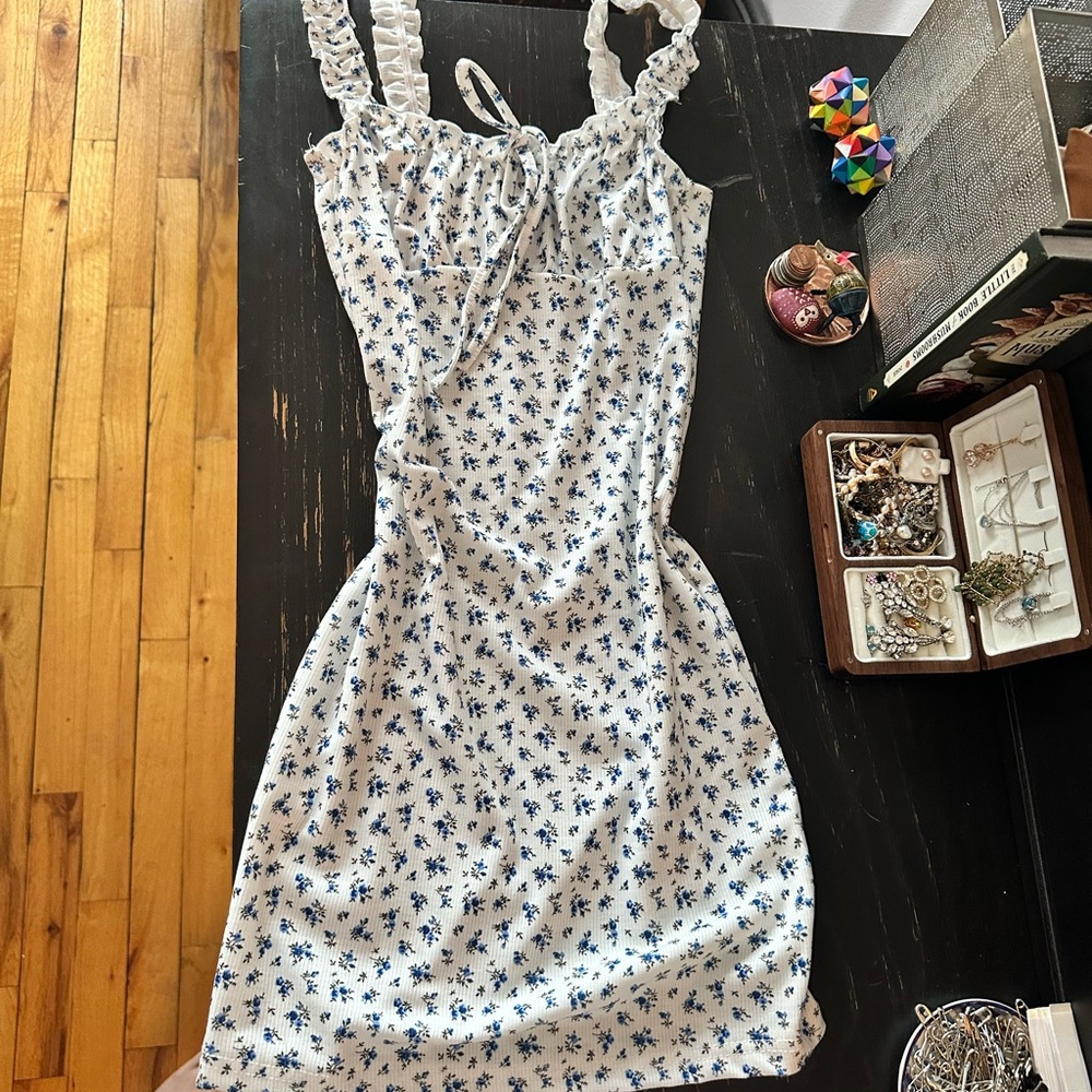 3-for-1 Floral Print White Dresses Pink/ Blue/ Purple